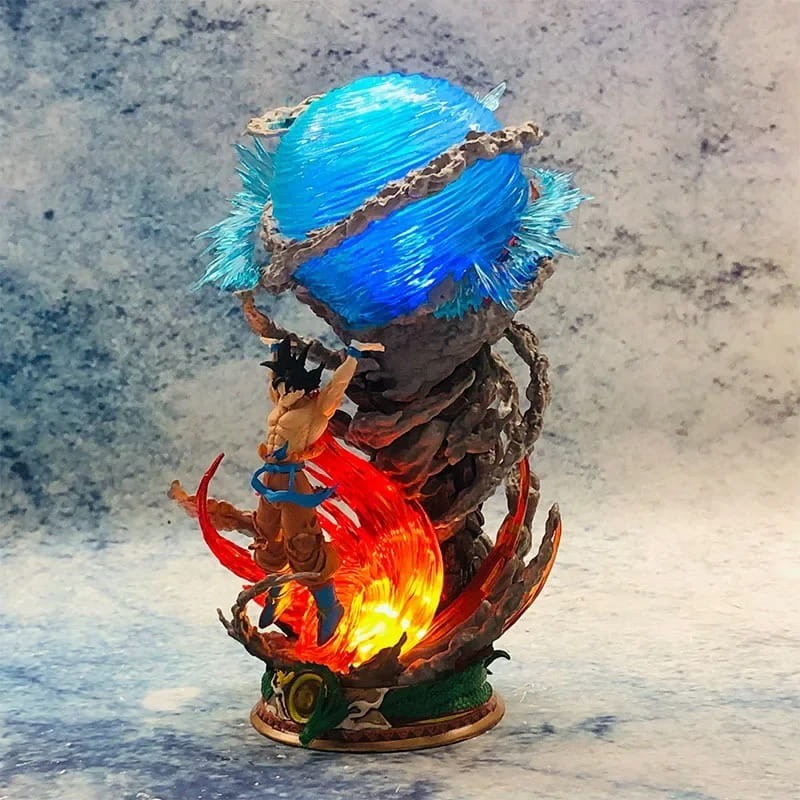 Dragon Ball Light-Up Figure - Son Goku