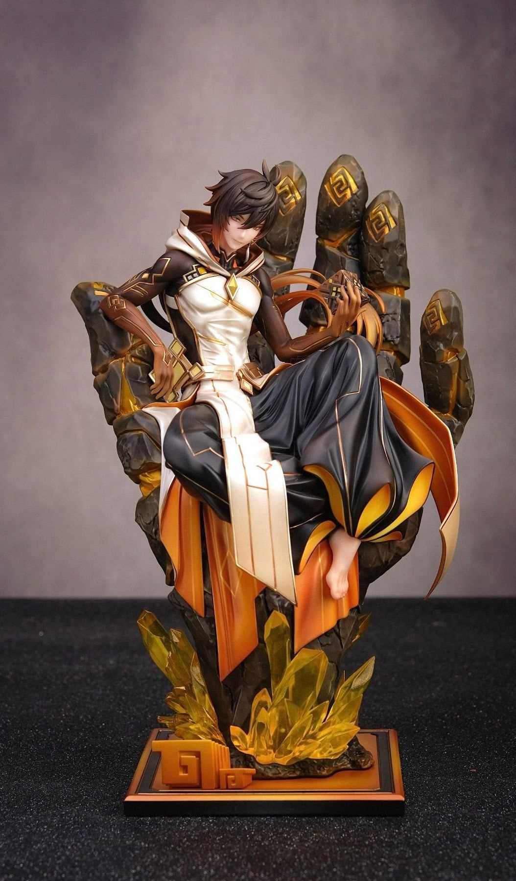 Genshin Impact Figure - Zhongli
