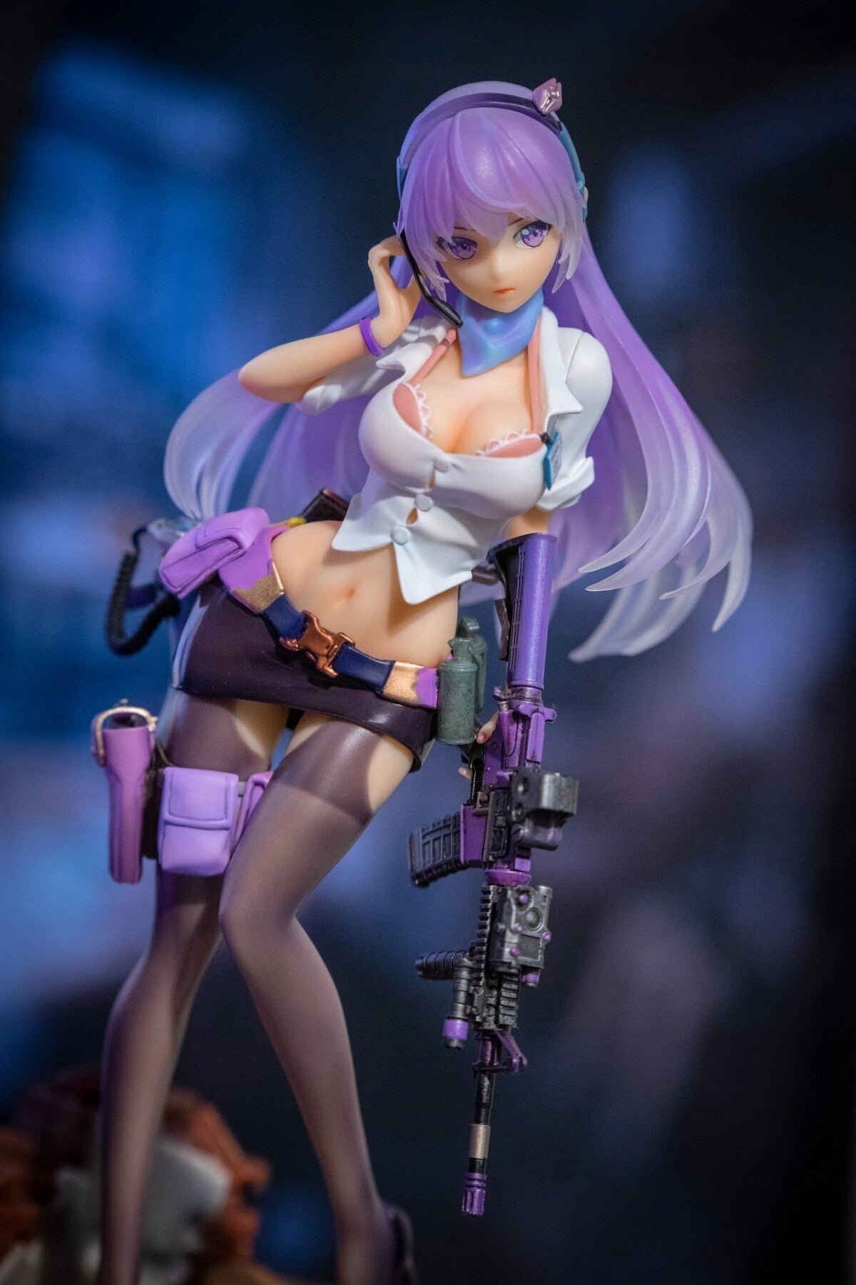 Collector's Statuette Figure - All-Rounder ELF
